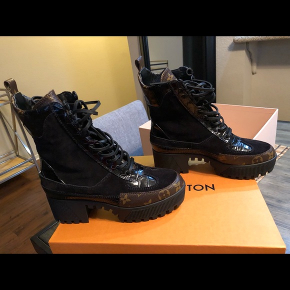 Louis Vuitton Shoes - Too small.